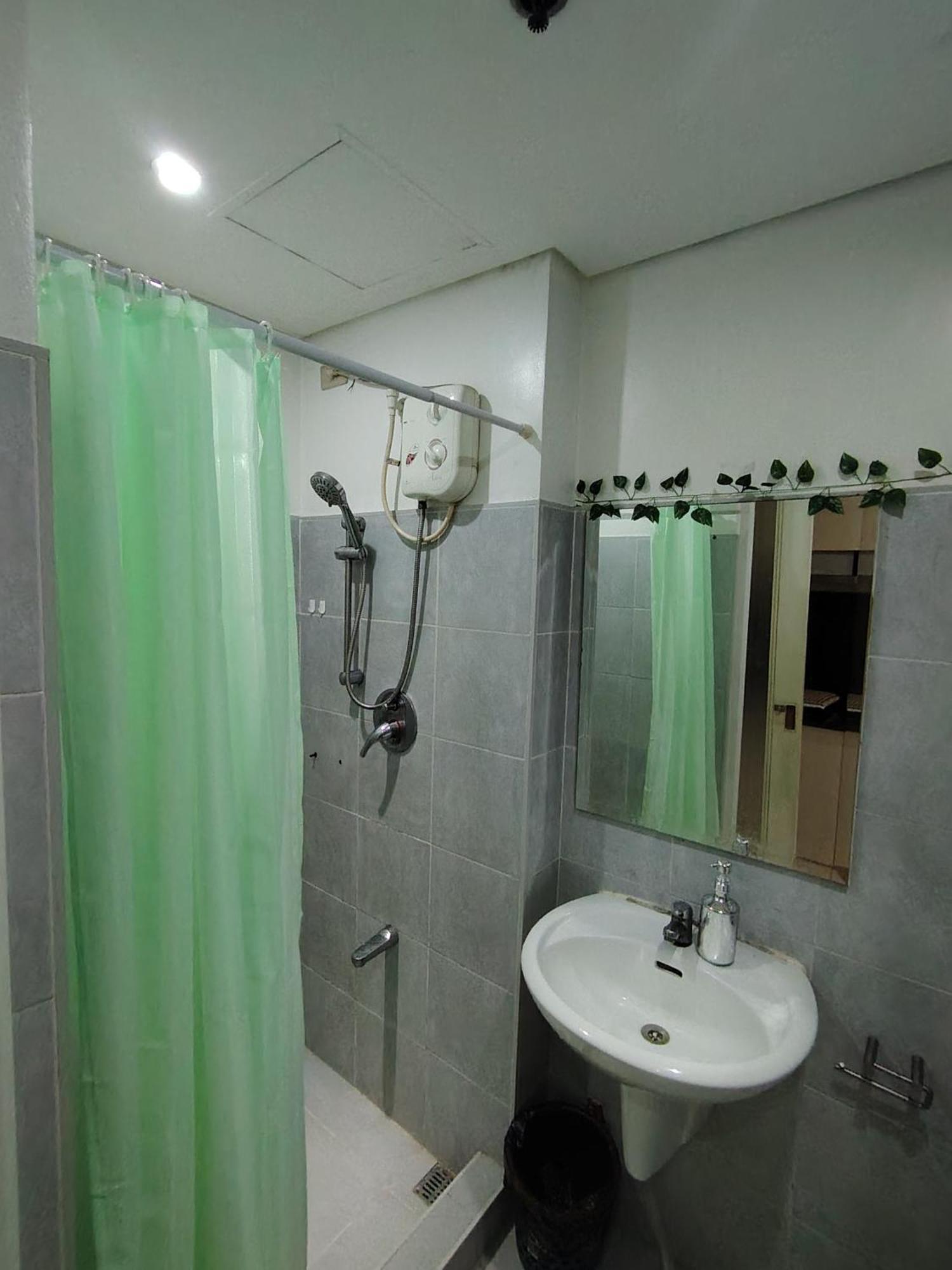 Smdc Moa Condotel Pasay Exterior photo